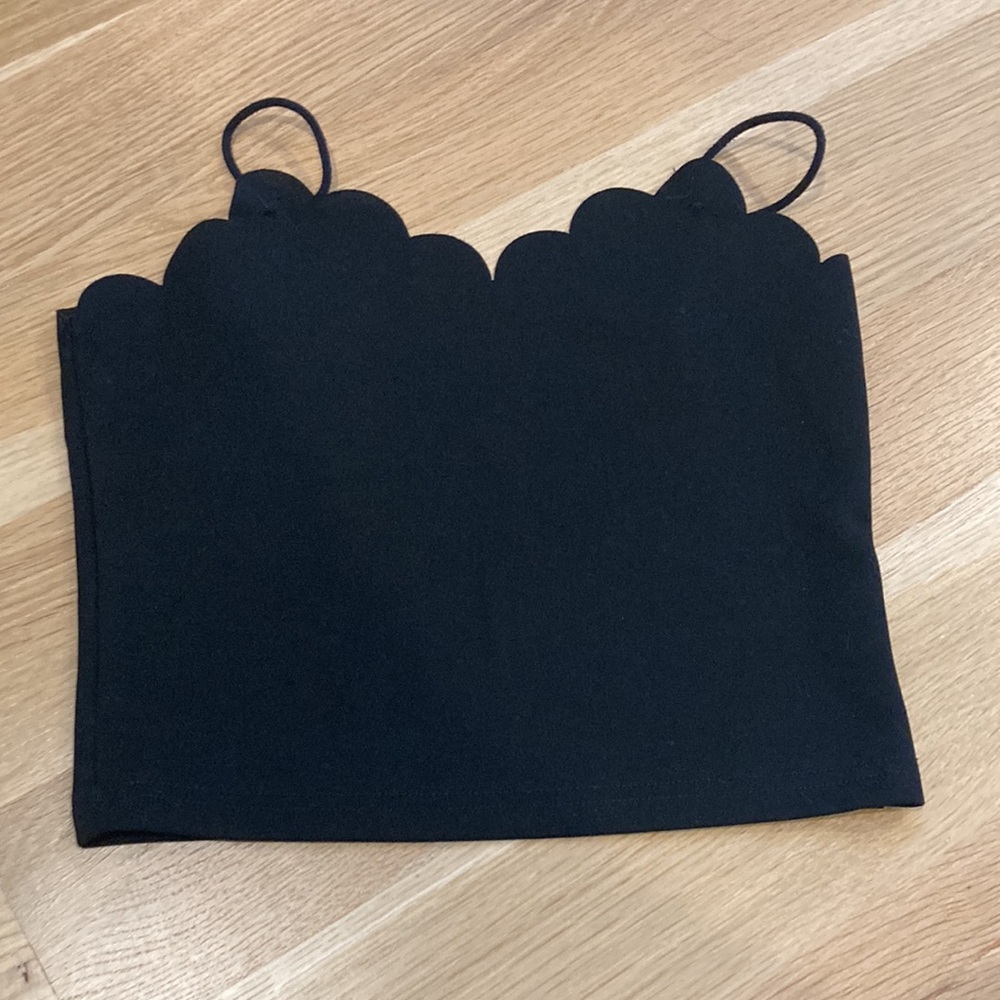 2 Basic Crop Tops - image 3